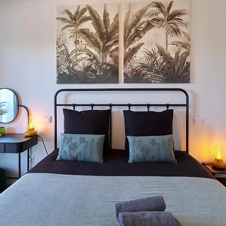 Dans Les Etoiles - 2 Bedroom With Free Parking Near To The Center