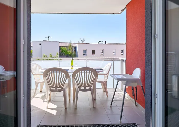 Dans Les Etoiles - 2 Bedroom With Free Parking Near To The Center * Страсбург