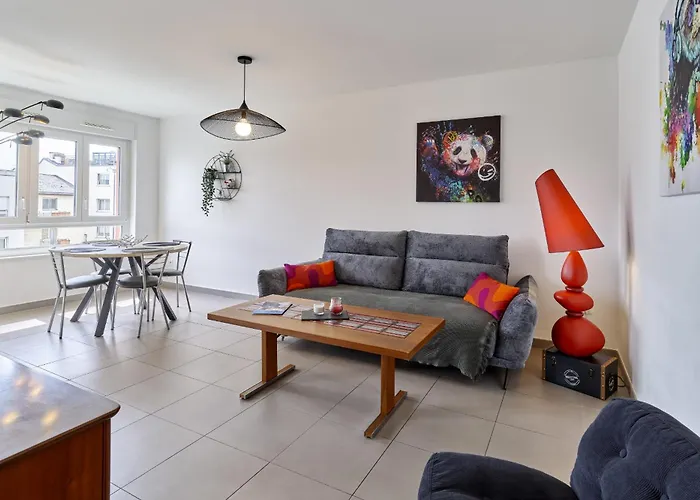 公寓 Dans Les Etoiles - 2 Bedroom With Free Parking Near To The Center *